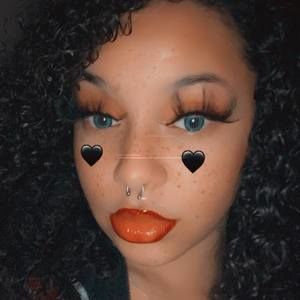 Meet your Posher, Juliana